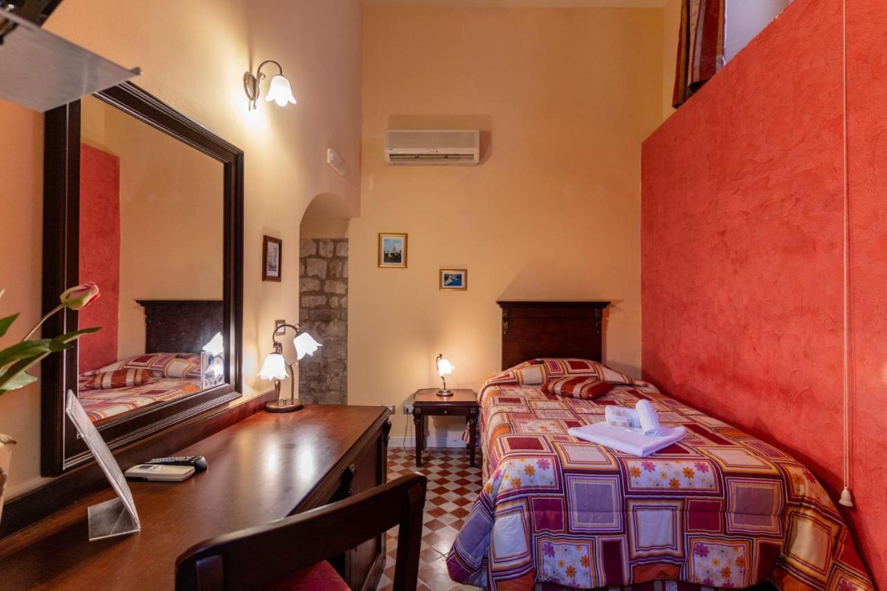 Palazzo Il Cavaliere B&B De Charme Modica Room photo