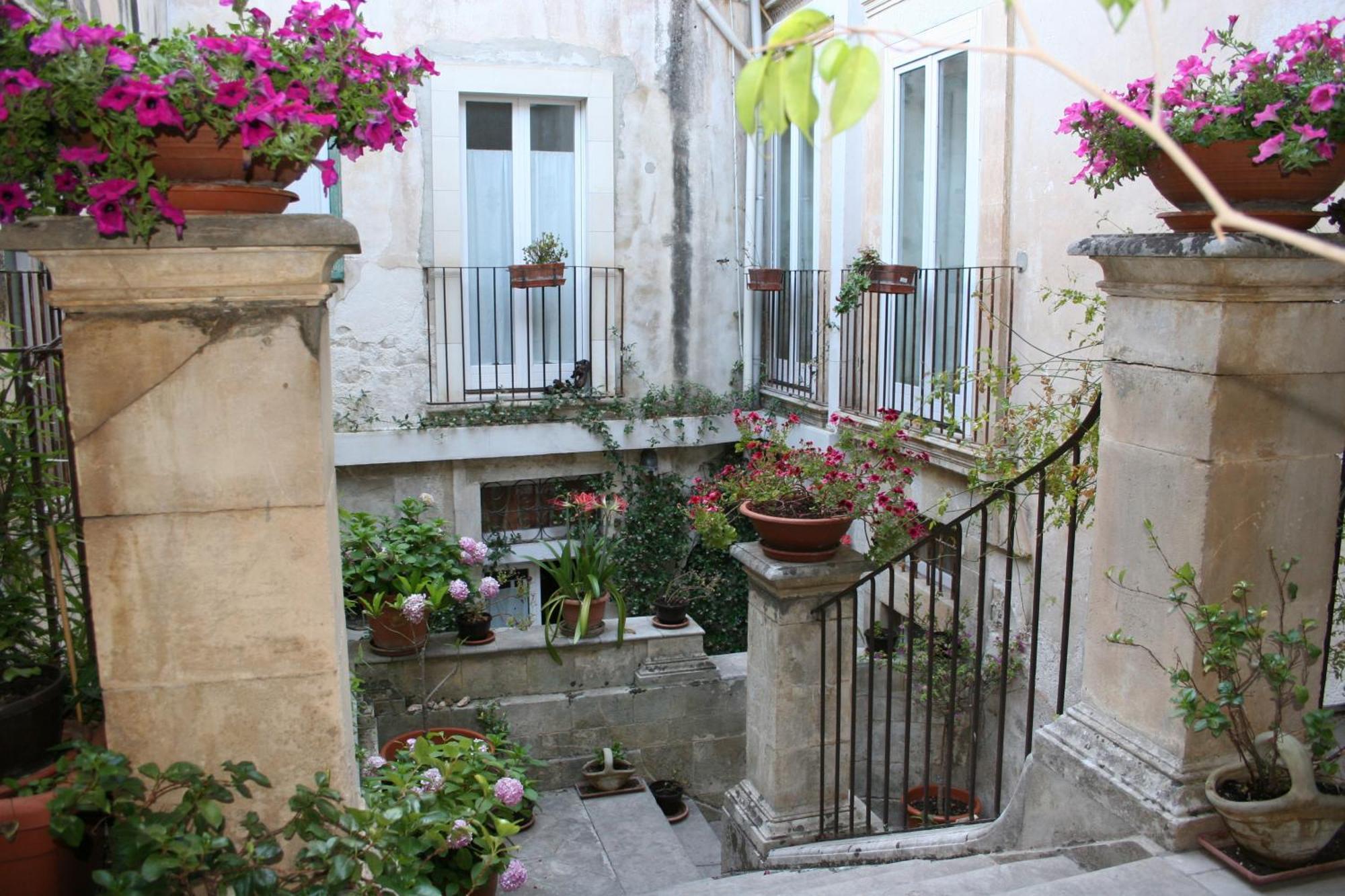 Palazzo Il Cavaliere B&B De Charme Modica Exterior photo